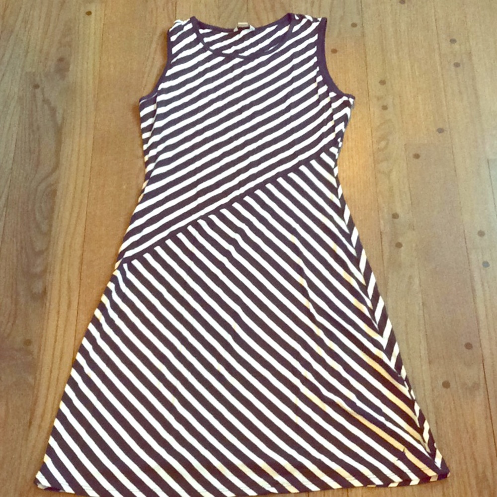 Striped sundress in EUC